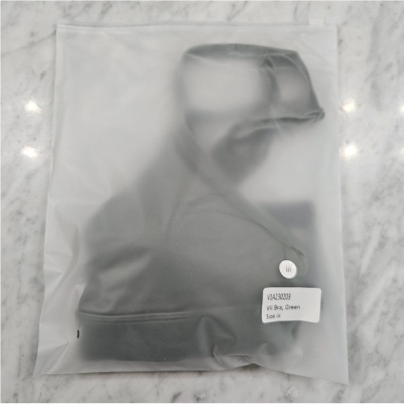 VIICAYA Vii Sports Bra Sage Green Size Small $48 Retail NWT - Picture 9 of 10